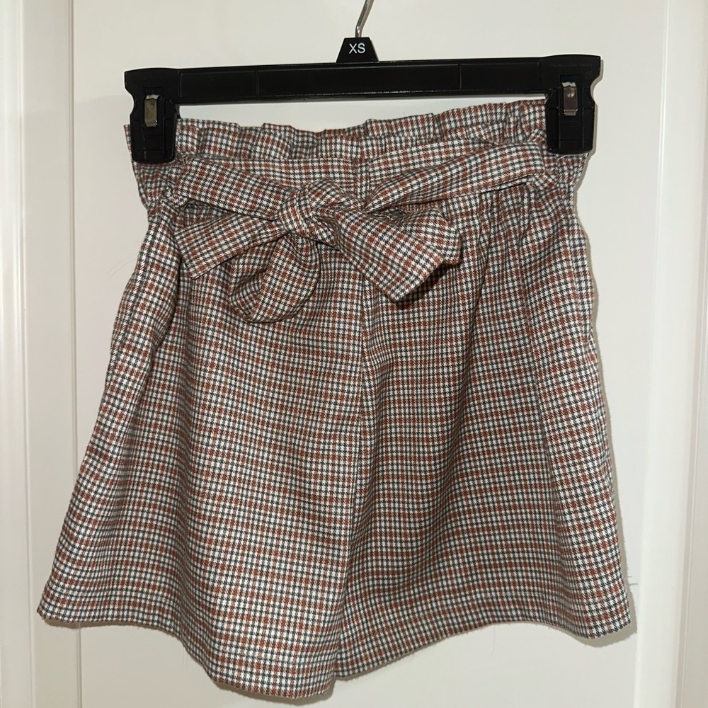 Charolette Russ Plaid paper bag shorts, size small, NWOT